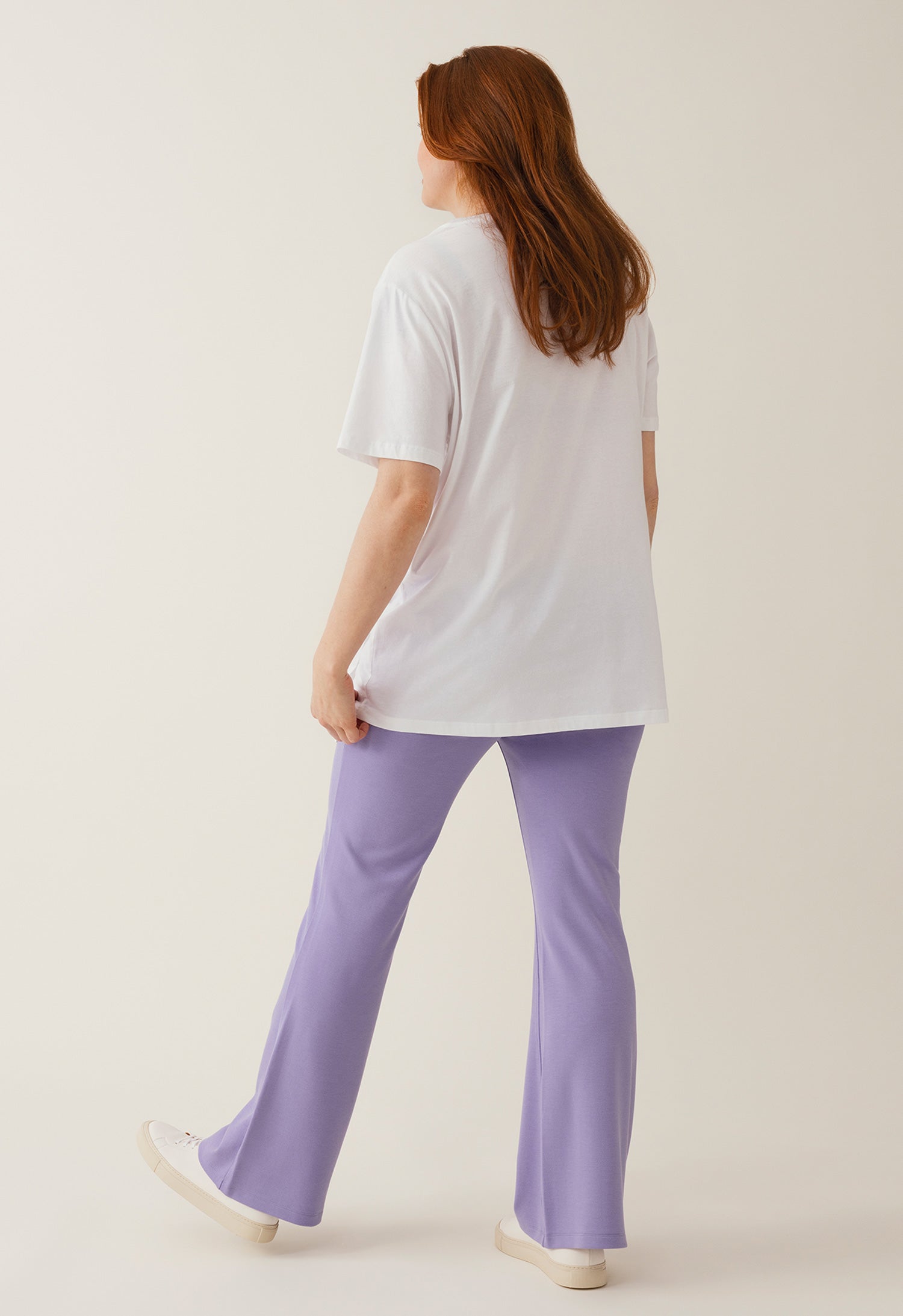 OONO Broek met uitlopende pijpen lila
