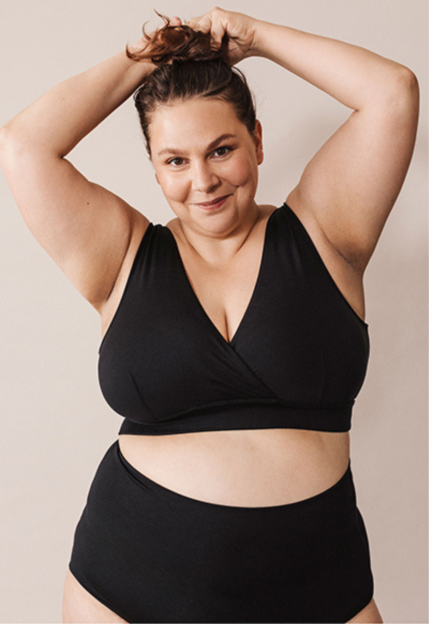 Zachte voedingsbeha 34D - 48DDD-E - Zwart
