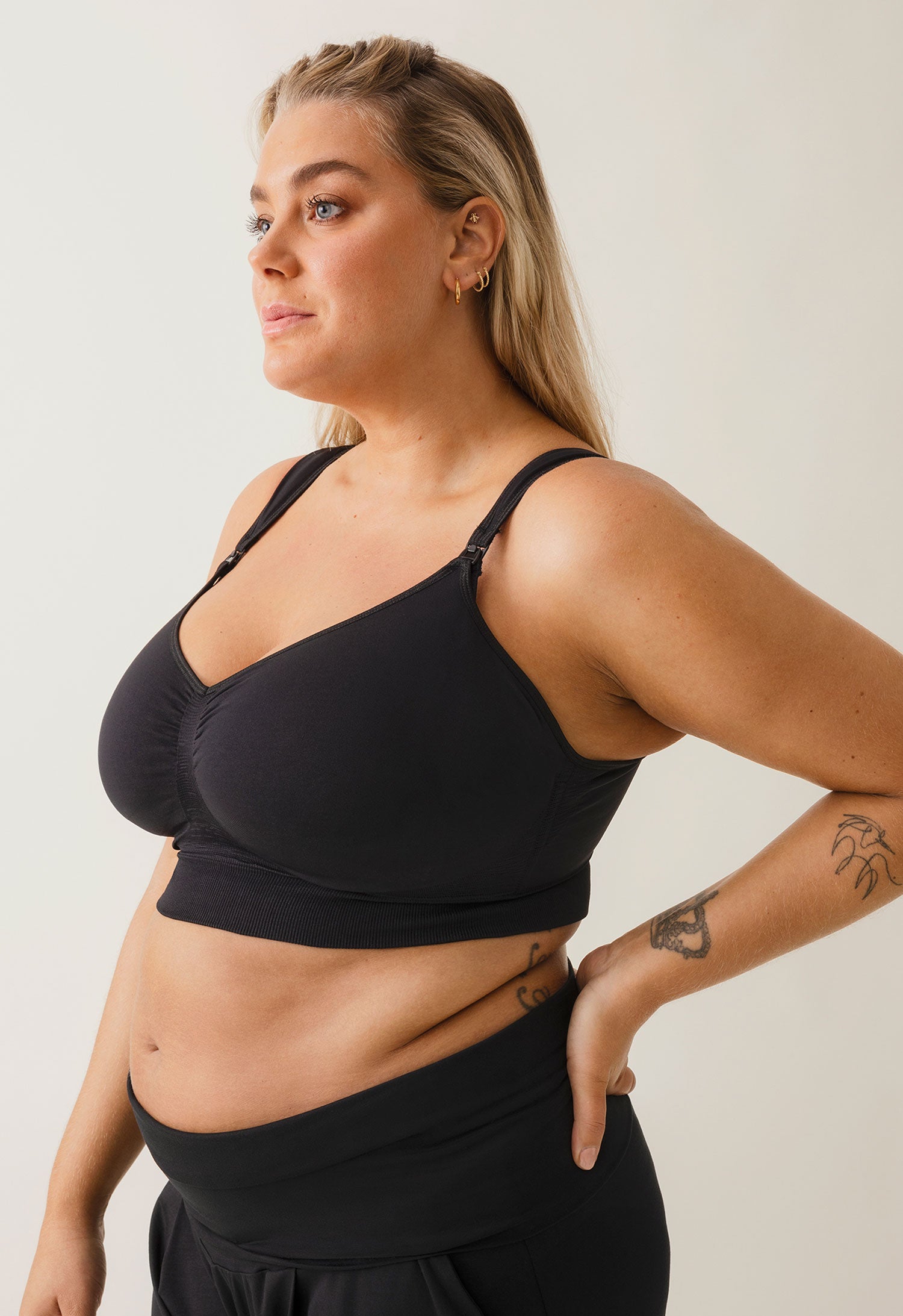 Stevige beugelvrije voedingsbeha 34C - 44F - Zwart